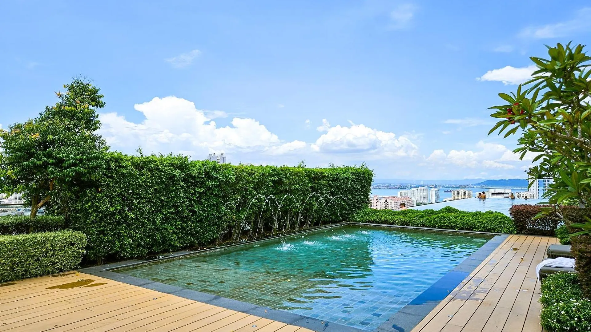 Lägenhet Beacon Executive Suites By Ngn George Town