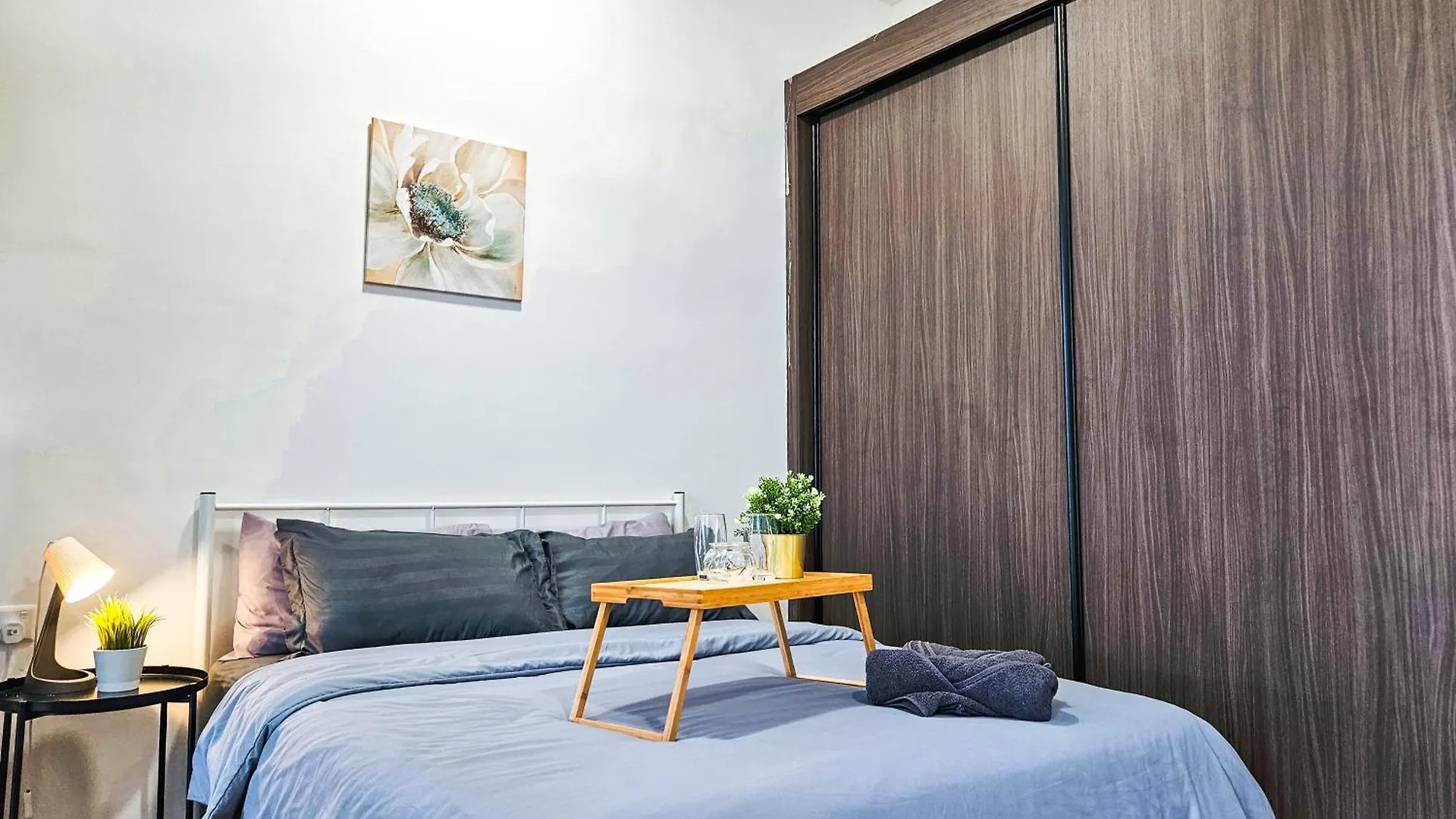 Beacon Executive Suites By Ngn George Town Lägenhet